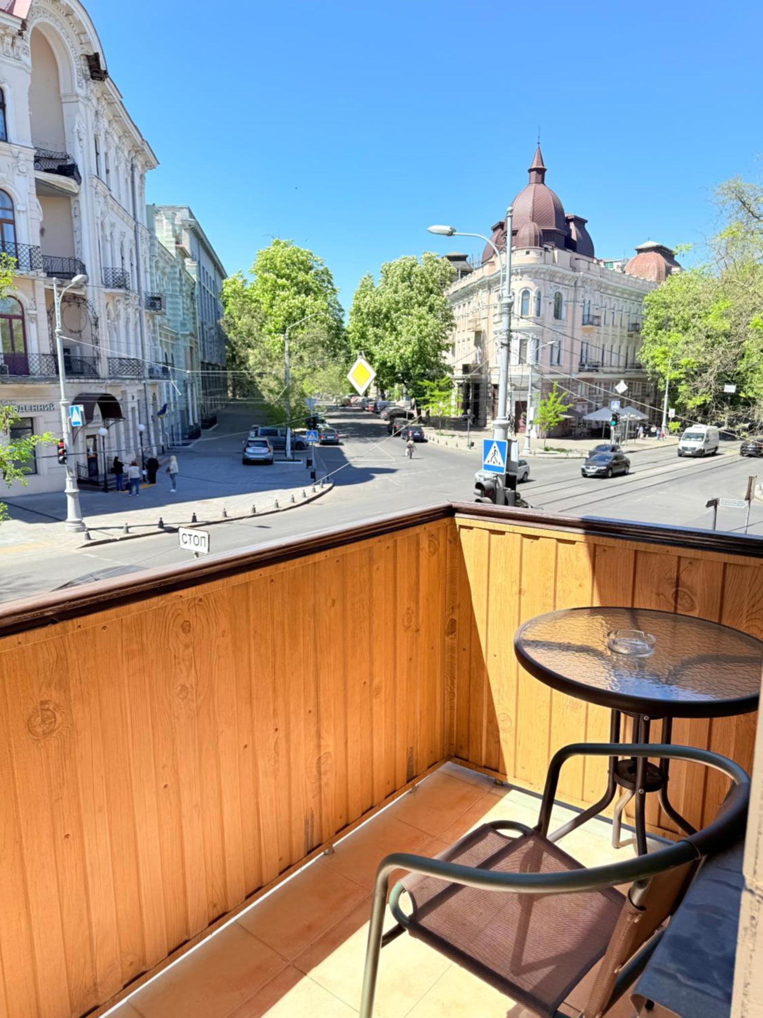Светлая Квартира Apartman Odessza Kültér fotó