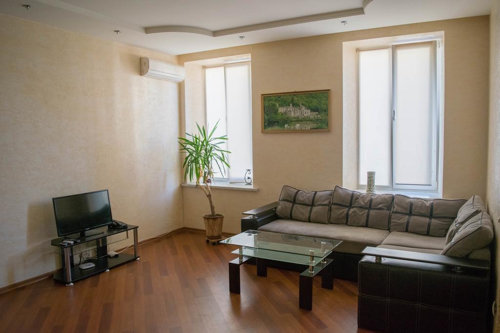 Светлая Квартира Apartman Odessza Kültér fotó